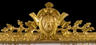 "Зеркало с коронами": верхняя корона